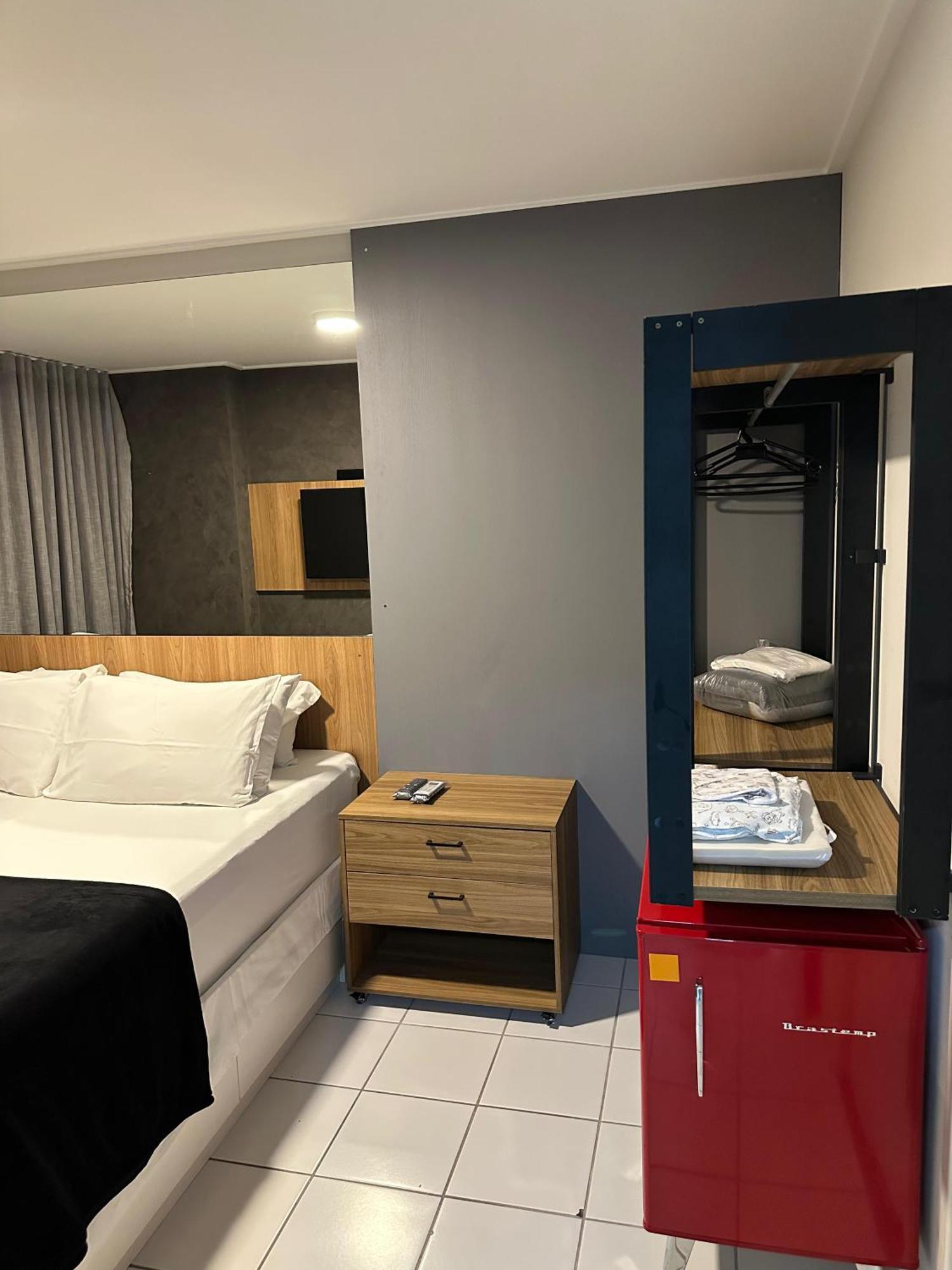 Apartamento Edf Frente Mar De Pajucara Neo 2 Quartos - Adm Nutelss